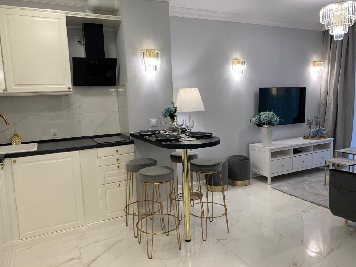 Hamptons Apartment シフィノウイシチェ エクステリア 写真