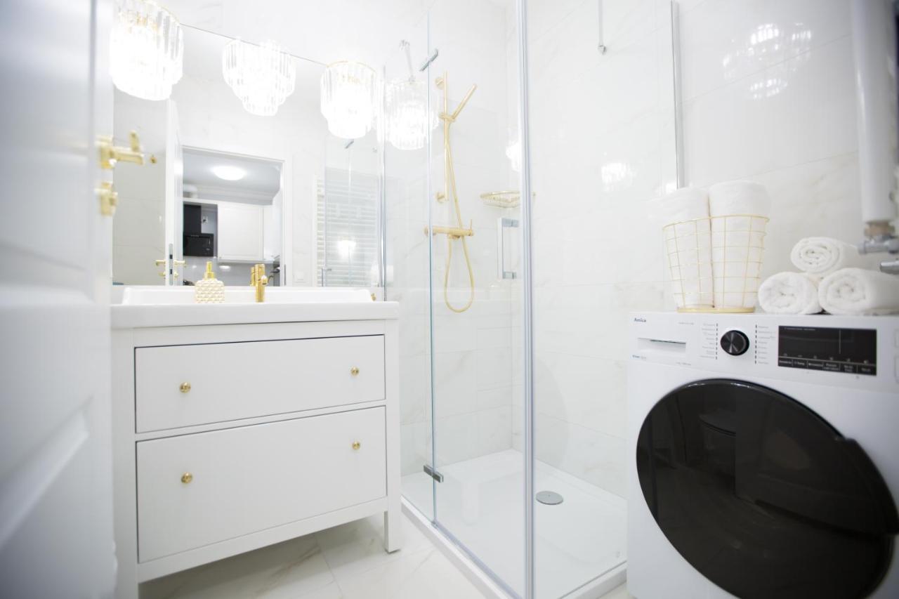 Hamptons Apartment シフィノウイシチェ エクステリア 写真