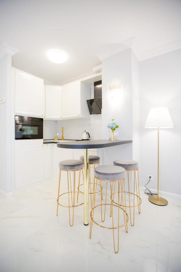 Hamptons Apartment シフィノウイシチェ エクステリア 写真